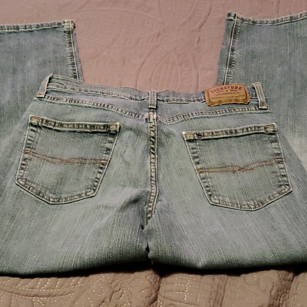 32X30 Signature by Levi Strauss